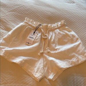 Zara White High Waist Women's Shorts